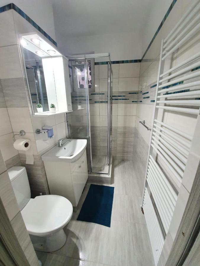 Apartament Ultra Central Marly Gura Humorului Exterior foto