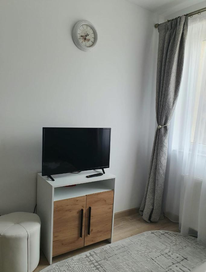 Apartament Ultra Central Marly Gura Humorului Exterior foto
